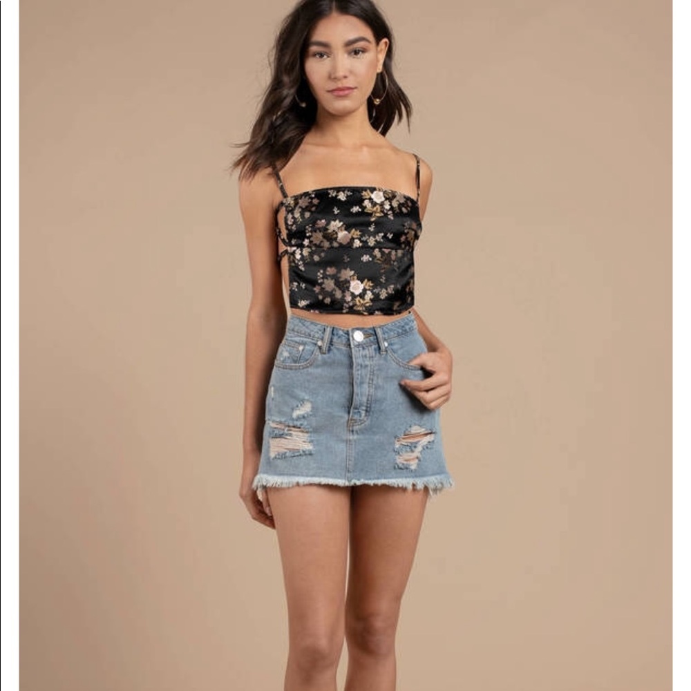 TOBI Crop Top. NWT